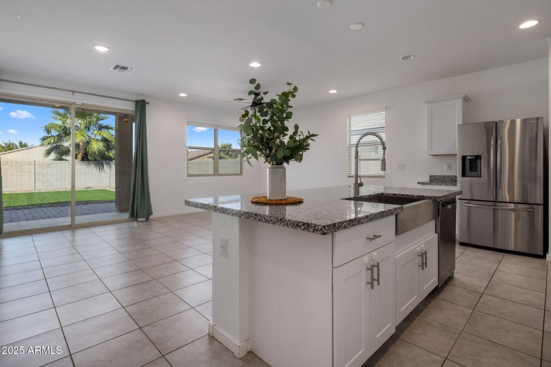 04-Kitchen to Great Room