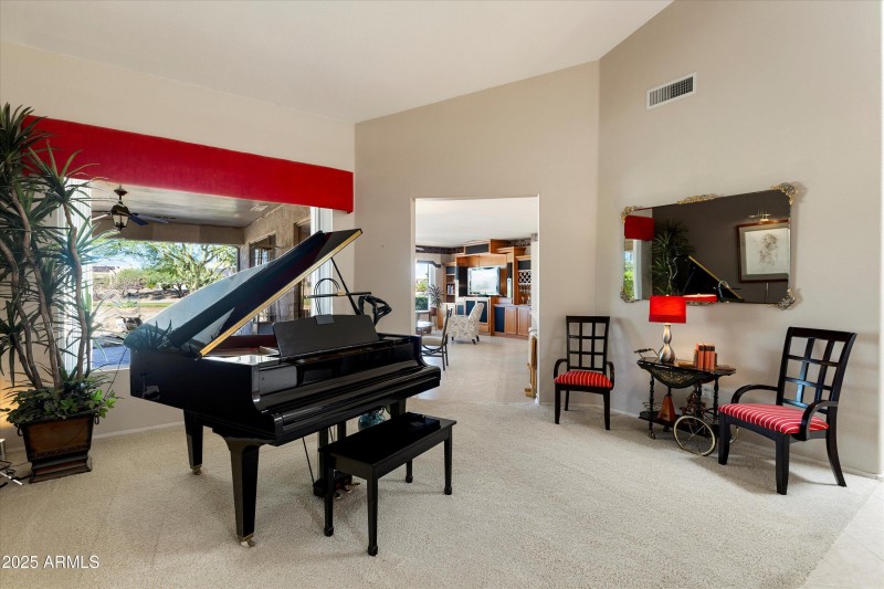 09-15304 W Sierra Vista Dr