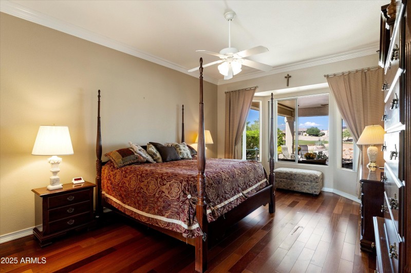 21-15304 W Sierra Vista Dr