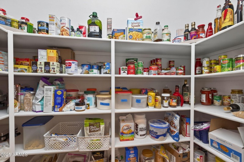Walk-in Pantry