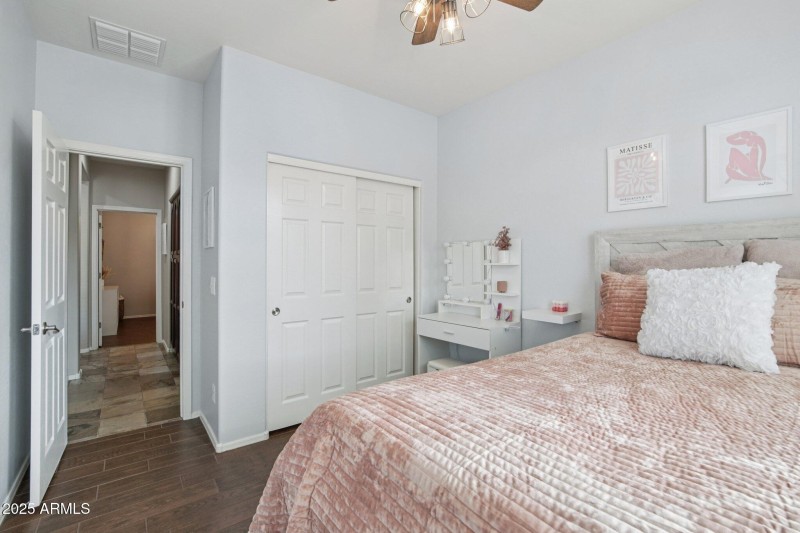 1-web-or-mls-W Stoneman Dr-S0407-015