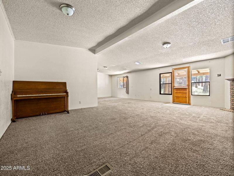 32-web-or-mls-3328 Crimson Rd-130