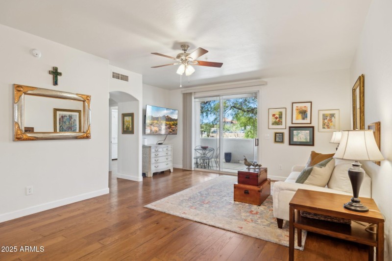 Access to Front Patio