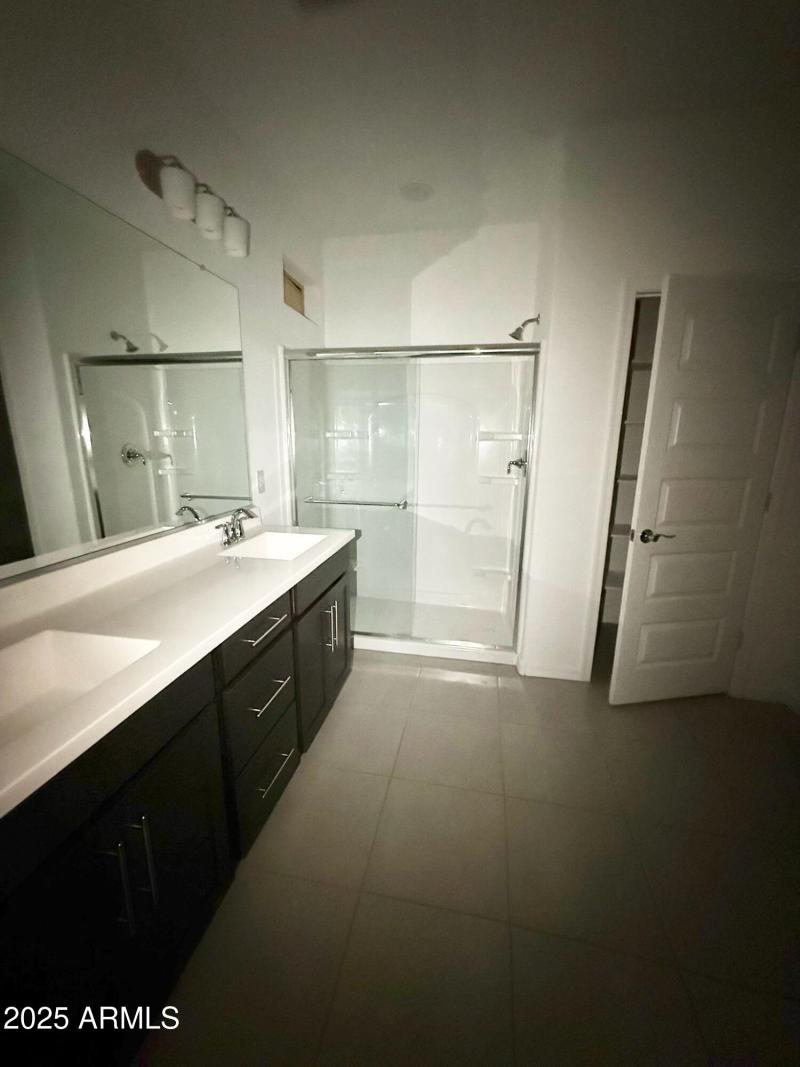 92e2bb78-eca4-4eaa-8c16-6618bcee94af