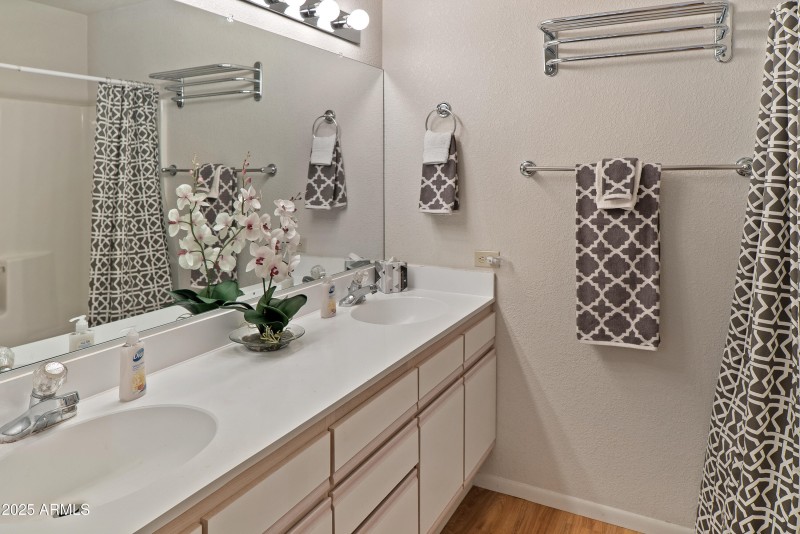 JL_105SugarloafSt-Unit2-12