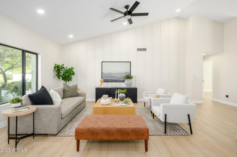 18-web-or-mls-BellaVista-25