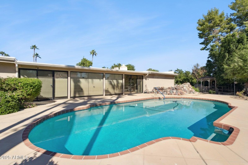 54-web-or-mls-8919-n-80th-pl