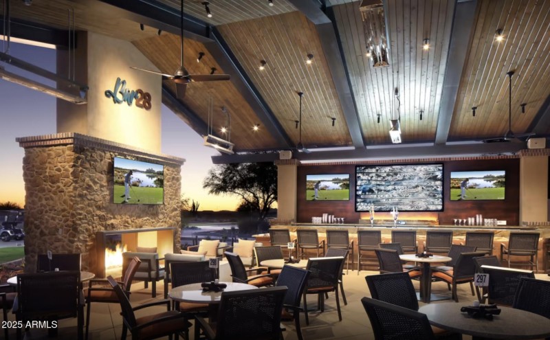 Bar and lounge onsite