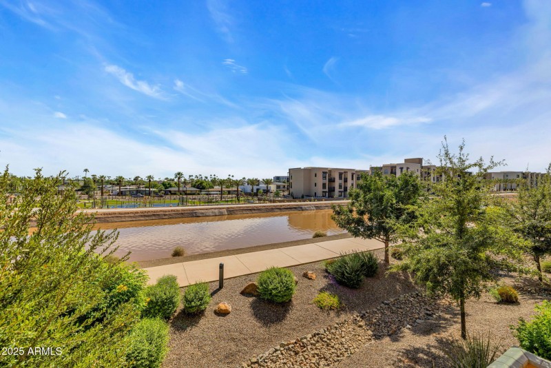 51-web-or-mls-896A0361