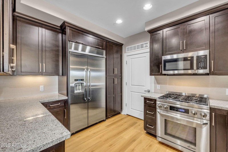 31-web-or-mls-896A0519