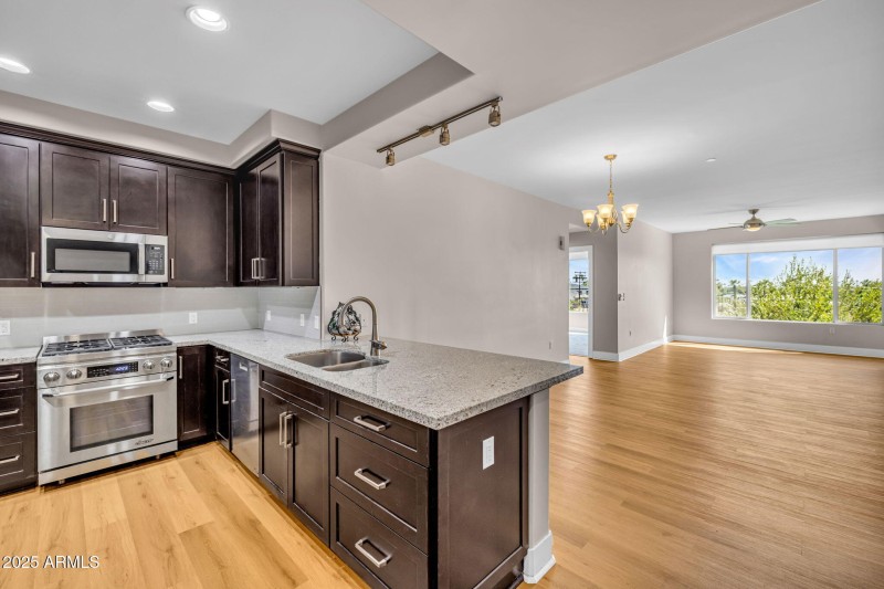 27-web-or-mls-896A0488