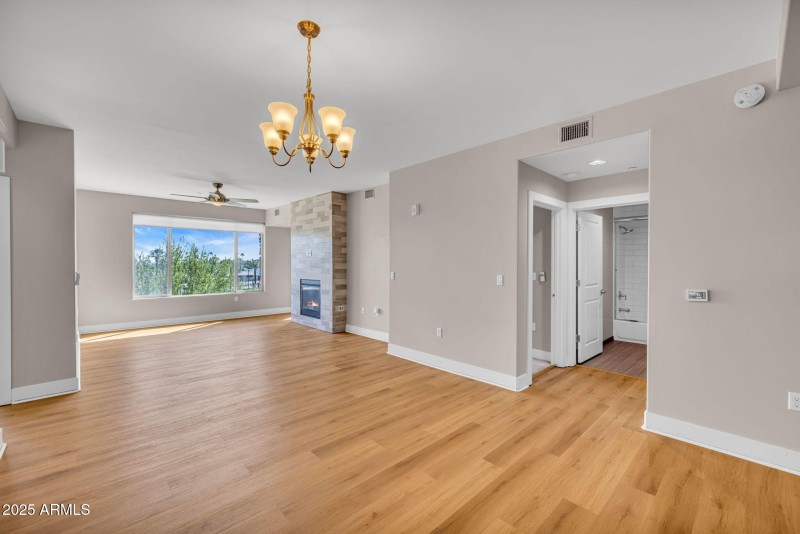 22-web-or-mls-896A0451