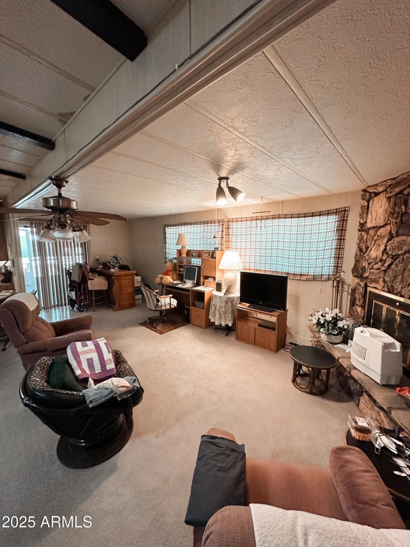 F4D3D0FB-8067-4D82-AD13-B13633E68CD6