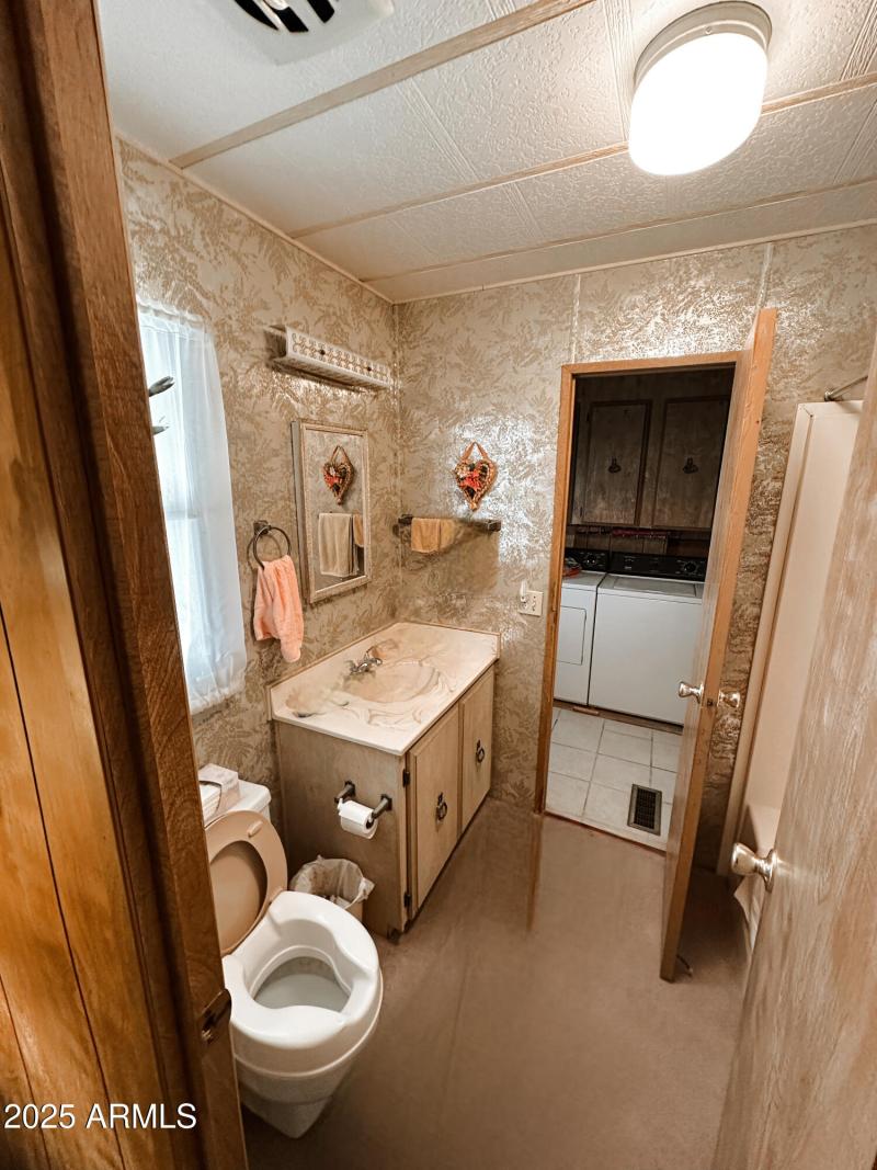 9232A000-1DAE-4CC7-ABE3-68DFE9EC5432