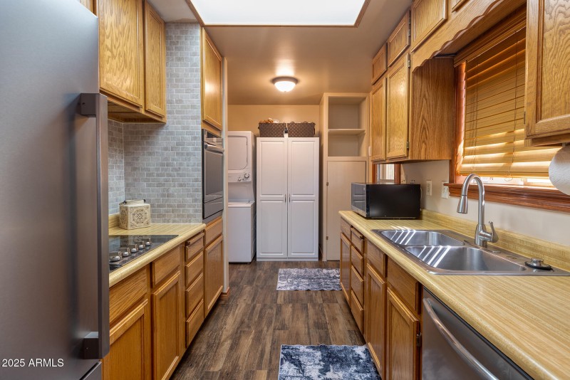 photo(15) 1148 N 43rd ave SL Dawna 0625