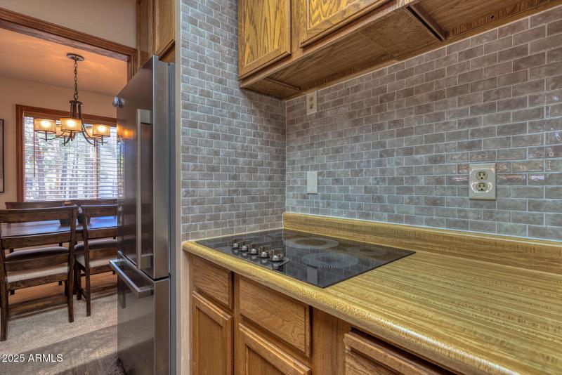 photo(16) 1148 N 43rd ave SL Dawna 0625