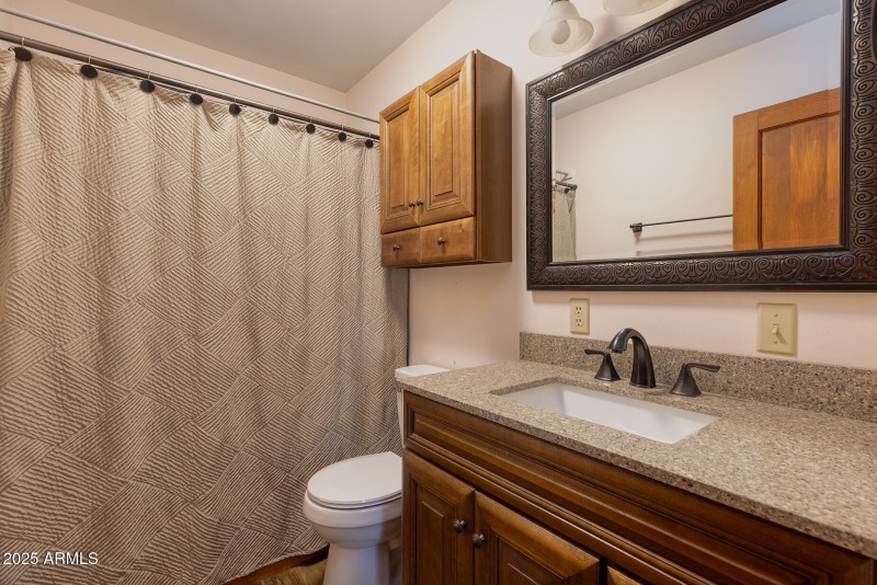 photo(20) 1148 N 43rd ave SL Dawna 0625