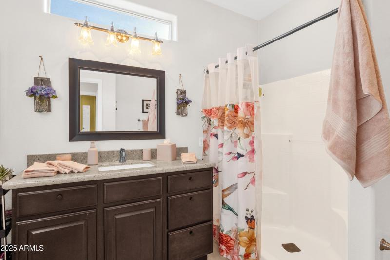 26-print-4718-e-jude-ct