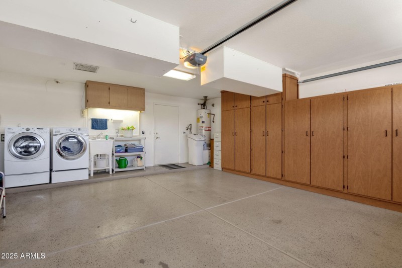 37-web-or-mls-19491-n-88th-ave