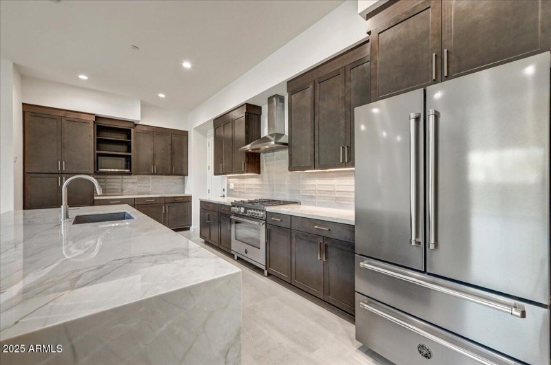 03-Kitchen Detail