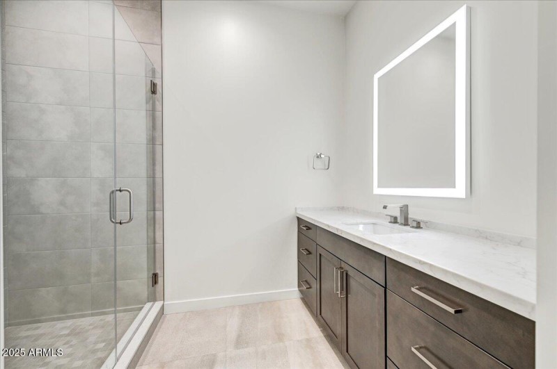 27-Guest Bath