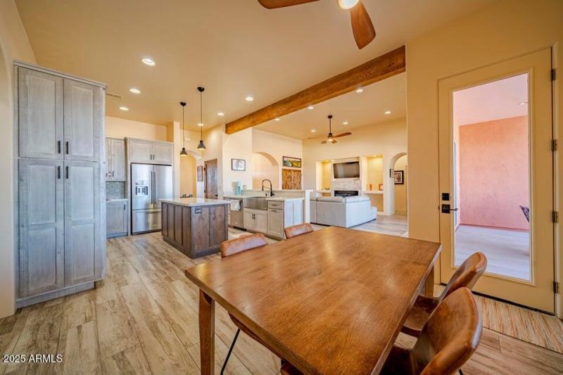 20201020203606572128000000-o