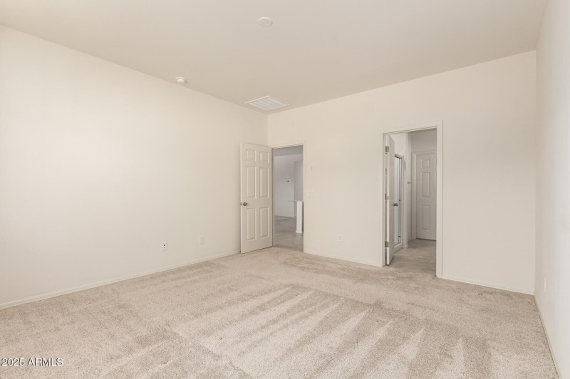 PRIMARY SUITE WITH PRIVATE BATH (1)