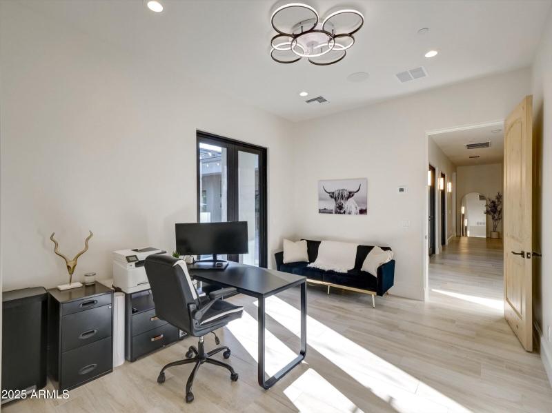 Flex space or office