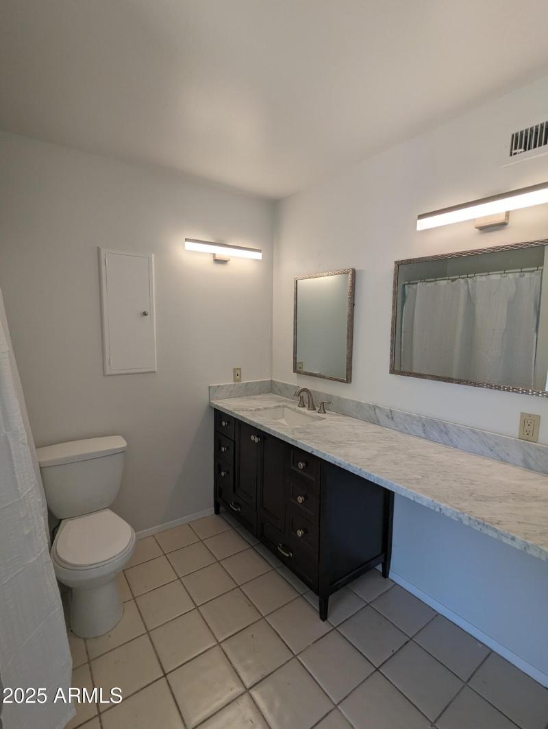 PXL_20230906_224952577