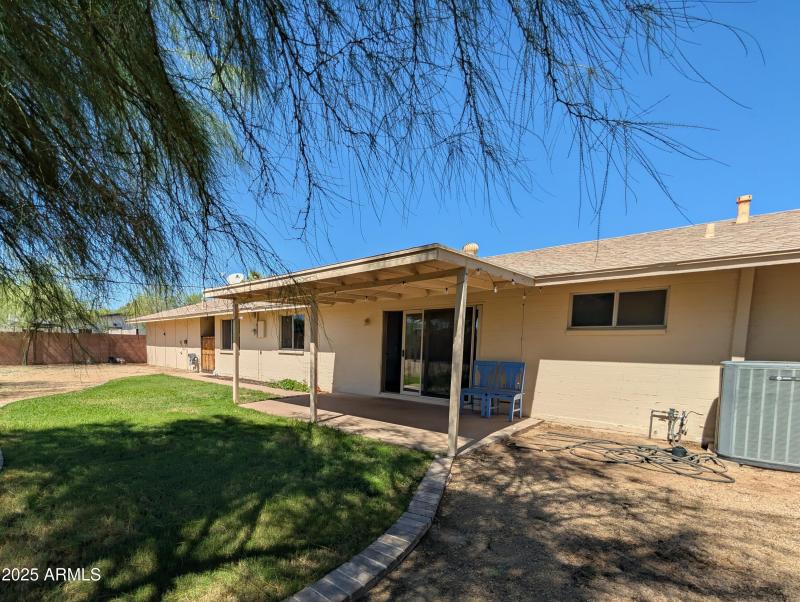 PXL_20251001_185950188.RAW-01.COVER~2