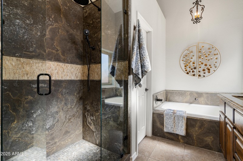 Primary Ensuite Bath