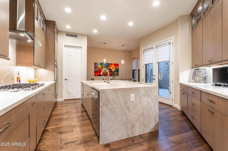 kitchen 01