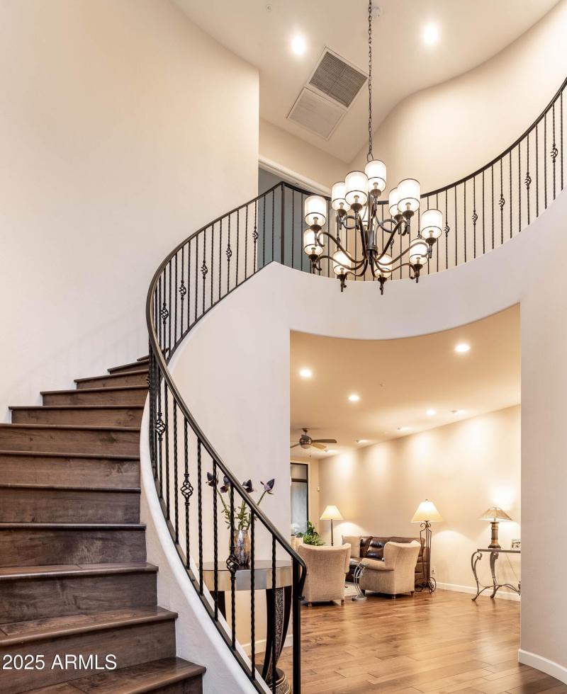 foyer staircase 01