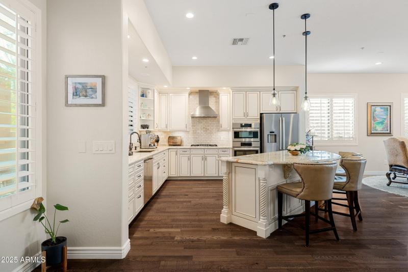 Gorgeous Gourmet Kitchen