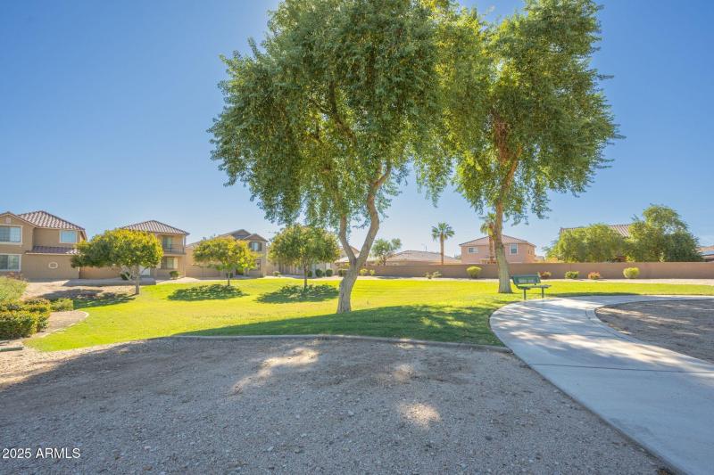 935 E Agua Fria-Community-3