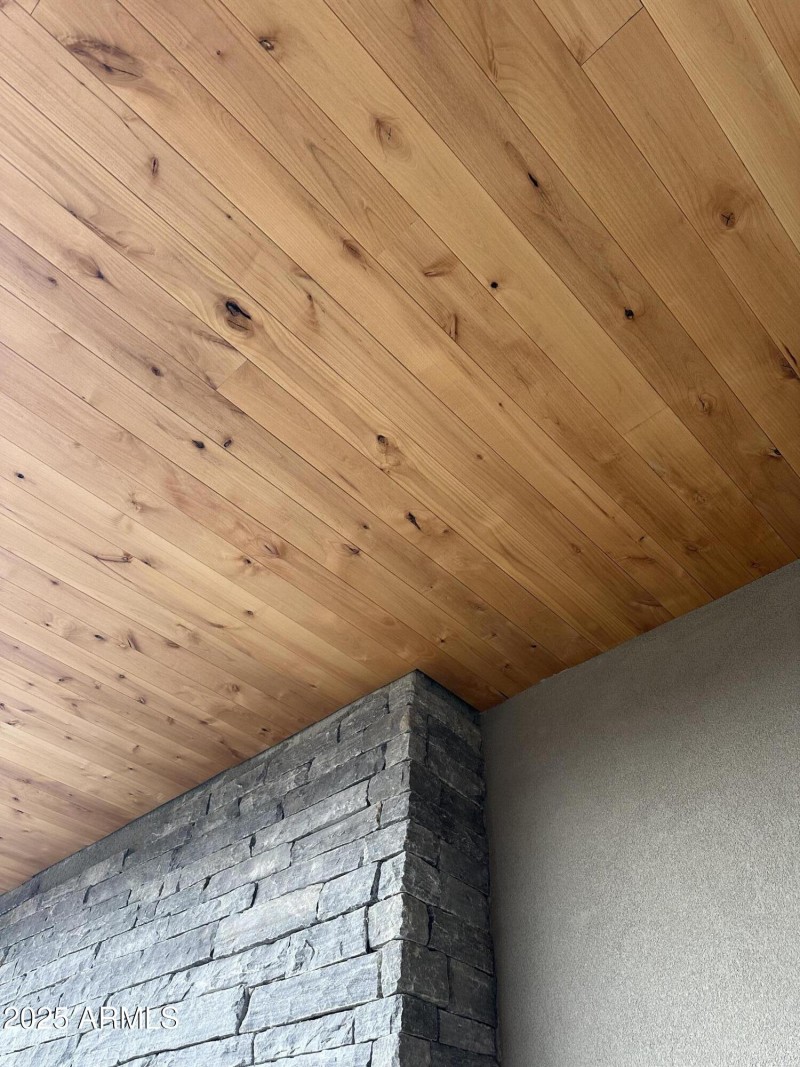 Sample Patio Stone & Wood (10.10)