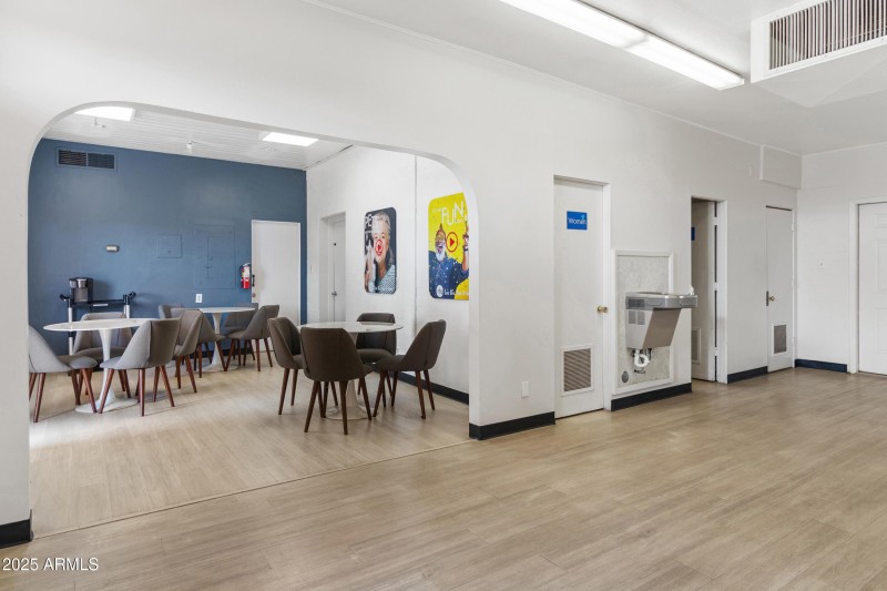 57_60_55_50_58_62_46_50_52_img_2367