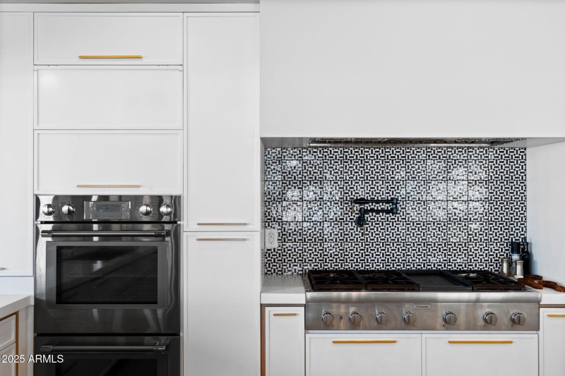 11-web-or-mls-3842-e-san-miguel-ave