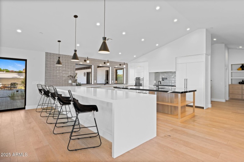 12-web-or-mls-3842-e-san-miguel-ave