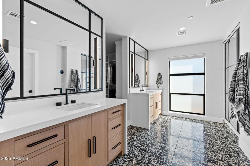 17-web-or-mls-3842-e-san-miguel-ave