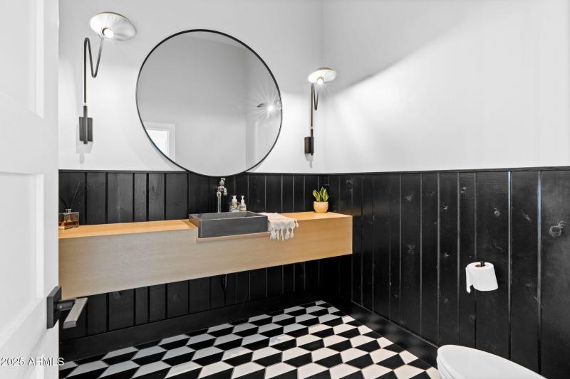 24-web-or-mls-3842-e-san-miguel-ave