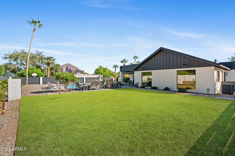 36-web-or-mls-3842-e-san-miguel-ave