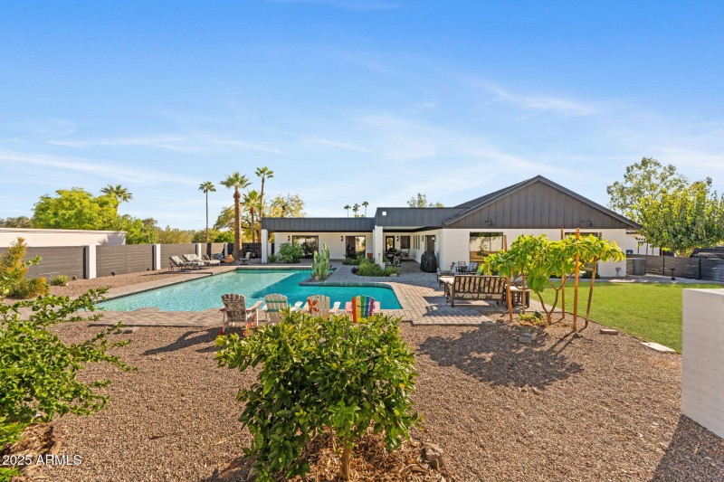 41-web-or-mls-3842-e-san-miguel-ave