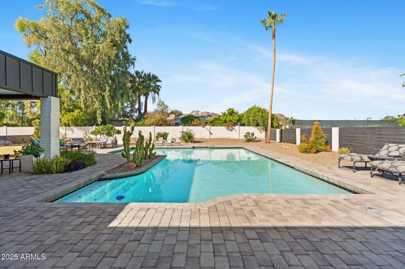 43-web-or-mls-3842-e-san-miguel-ave