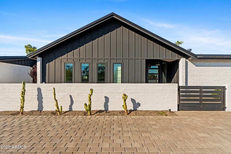 45-web-or-mls-3842-e-san-miguel-ave