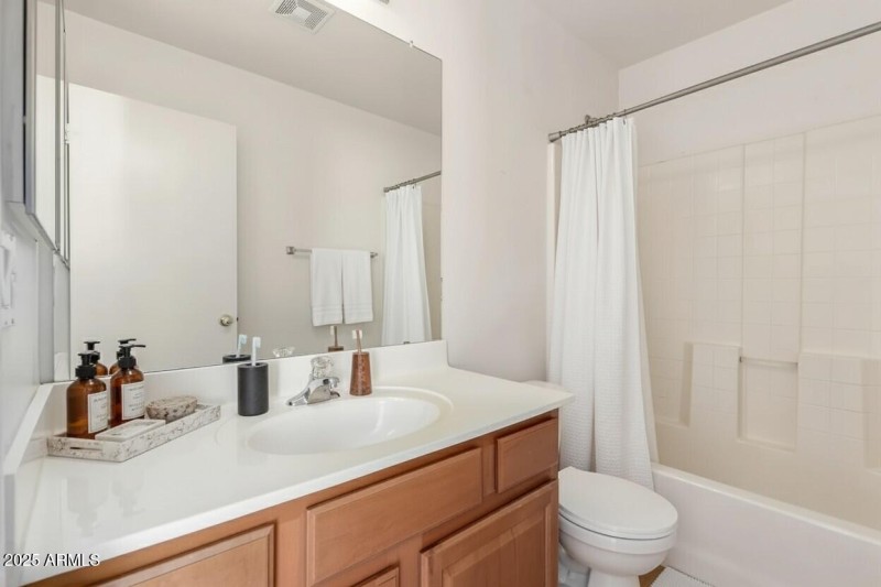 Bathroom 2 Virtual Staging