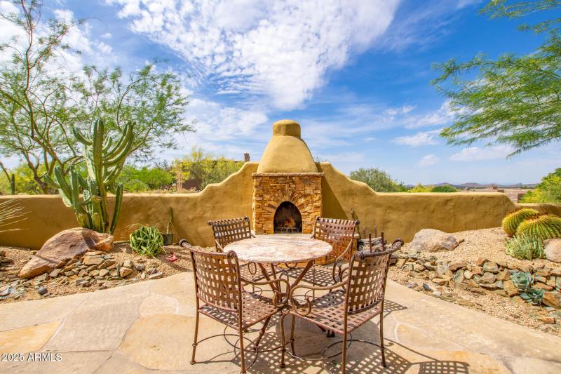 Summit Courtyard Fireplace