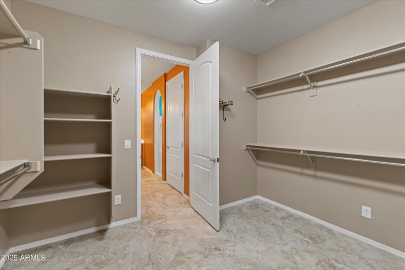 26-26735 W Oraibi Dr