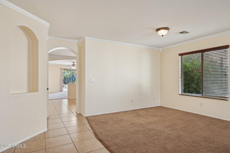 4-web-or-mls-40939-w-hayden-dr