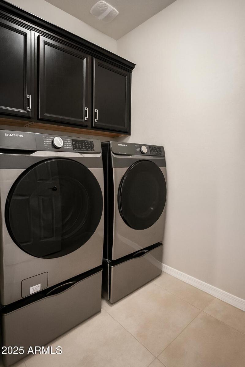 90356CED-9A6F-44F7-8E5B-9BA67650AF76